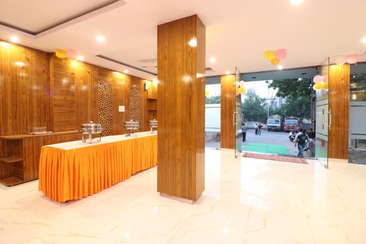 Hotel Hari International - Noida Sector 11 Kültér fotó
