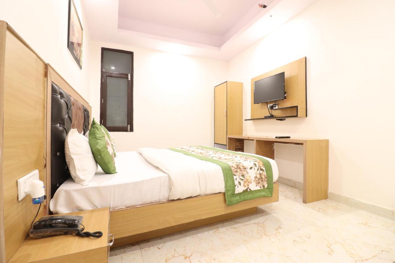 Hotel Hari International - Noida Sector 11 Kültér fotó