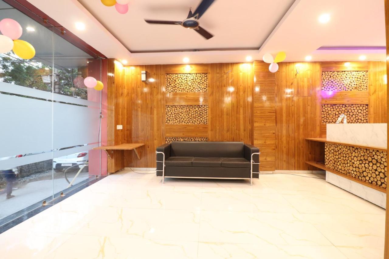 Hotel Hari International - Noida Sector 11 Kültér fotó