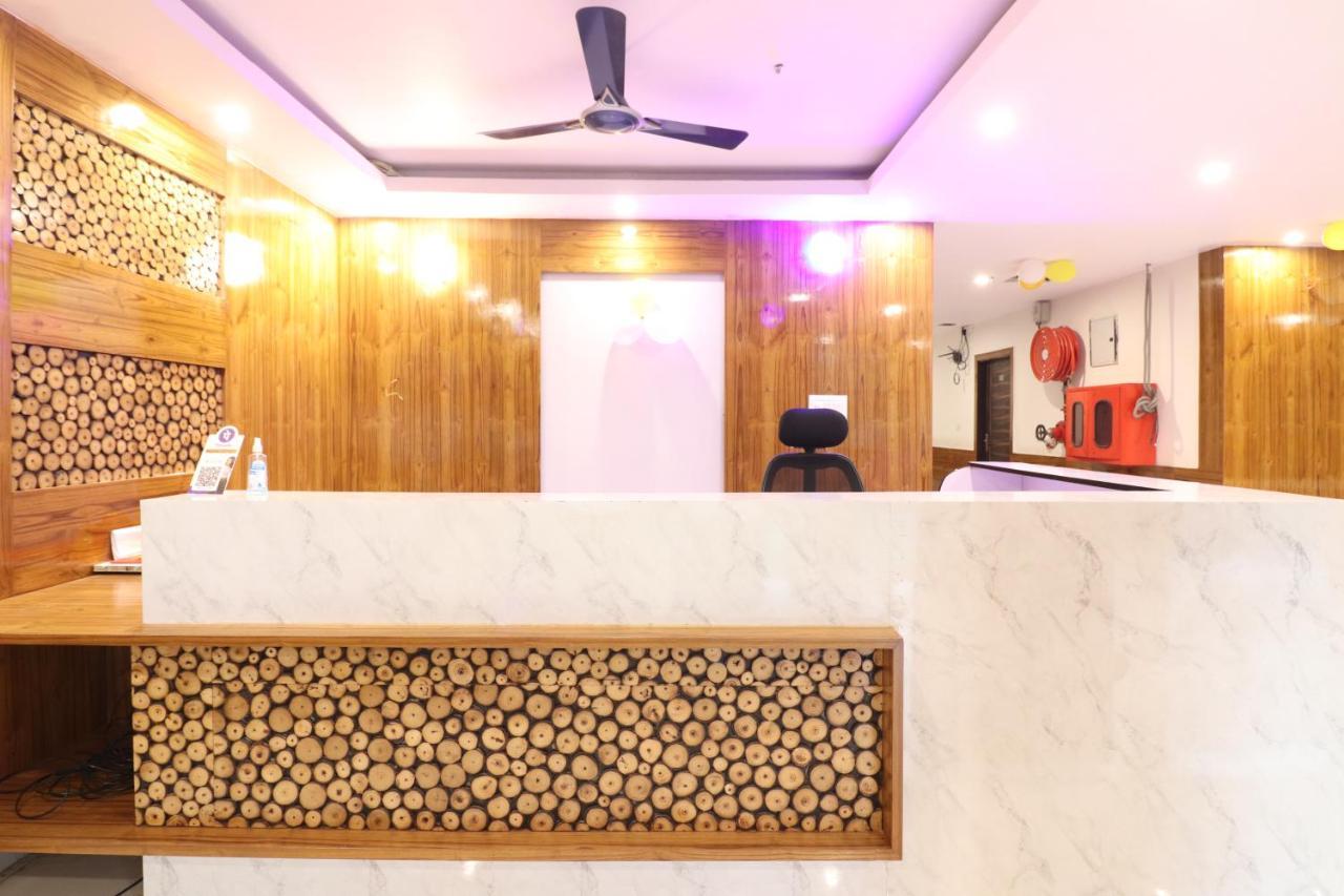 Hotel Hari International - Noida Sector 11 Kültér fotó
