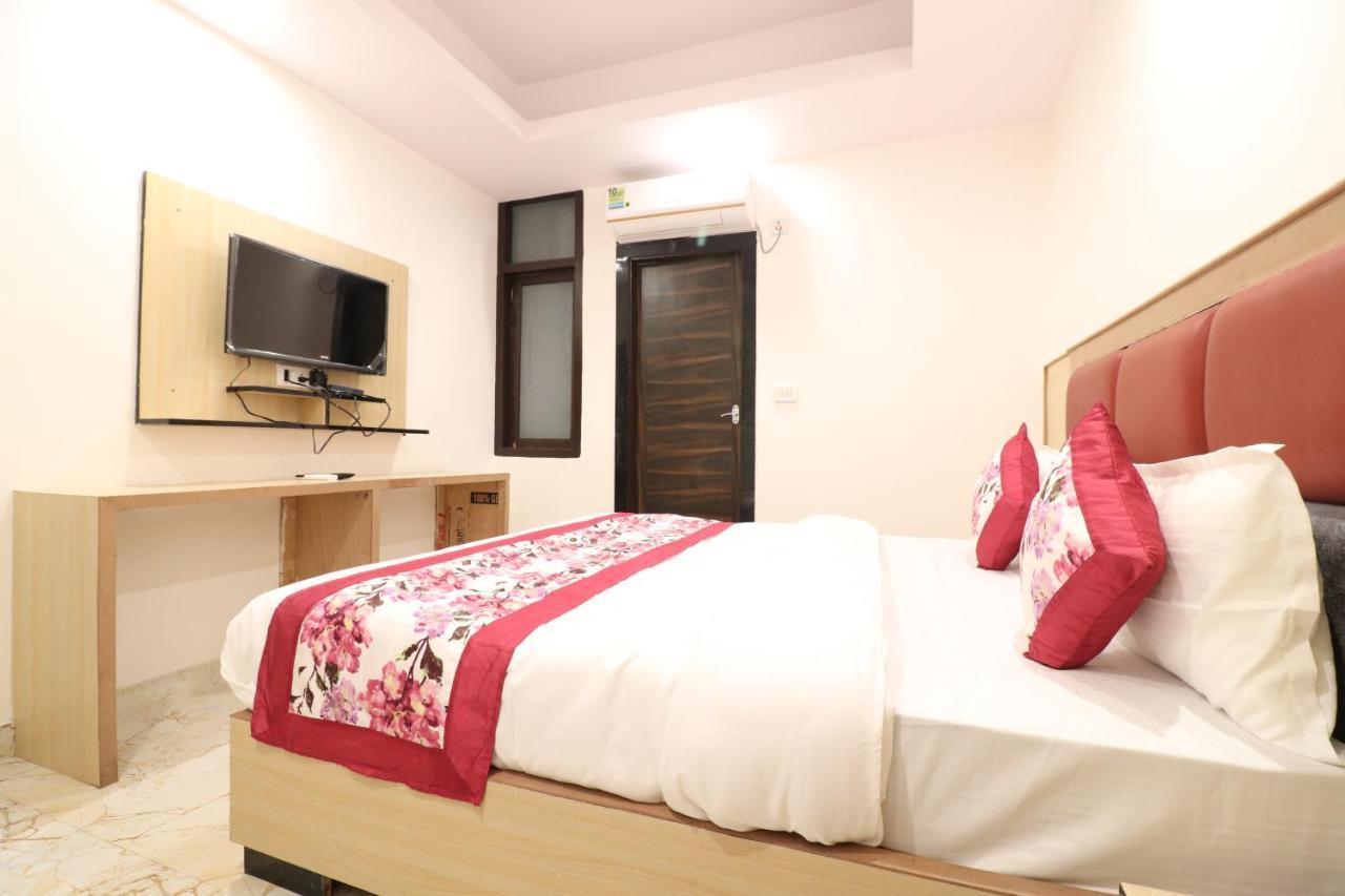 Hotel Hari International - Noida Sector 11 Kültér fotó