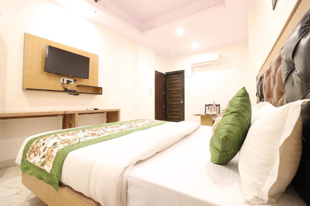 Hotel Hari International - Noida Sector 11 Kültér fotó