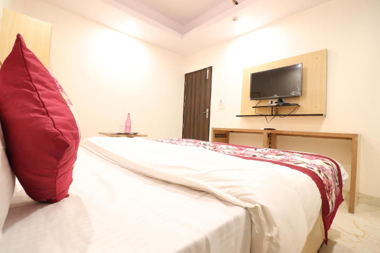 Hotel Hari International - Noida Sector 11 Kültér fotó