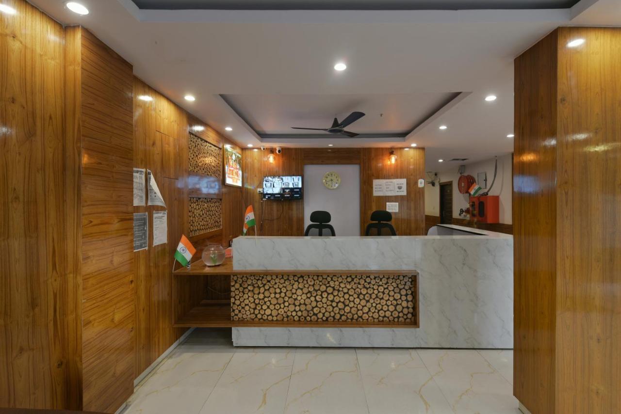 Hotel Hari International - Noida Sector 11 Kültér fotó
