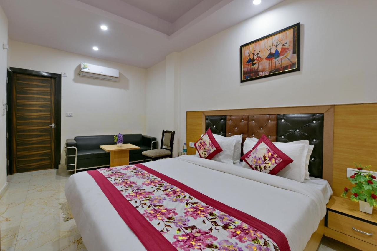 Hotel Hari International - Noida Sector 11 Kültér fotó