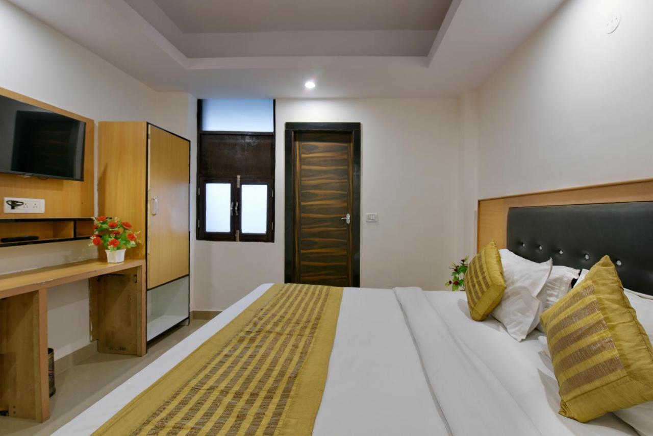 Hotel Hari International - Noida Sector 11 Kültér fotó