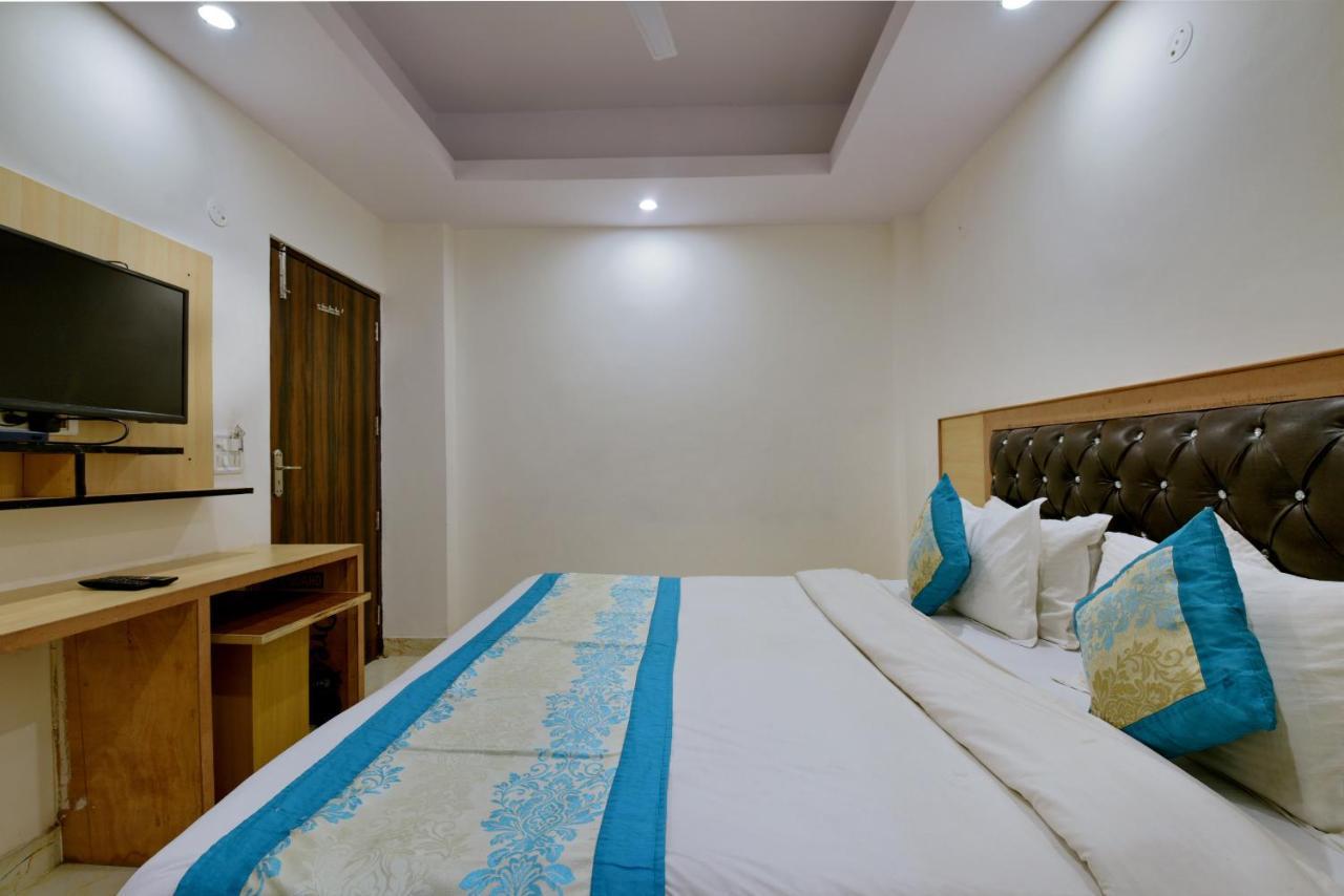 Hotel Hari International - Noida Sector 11 Kültér fotó