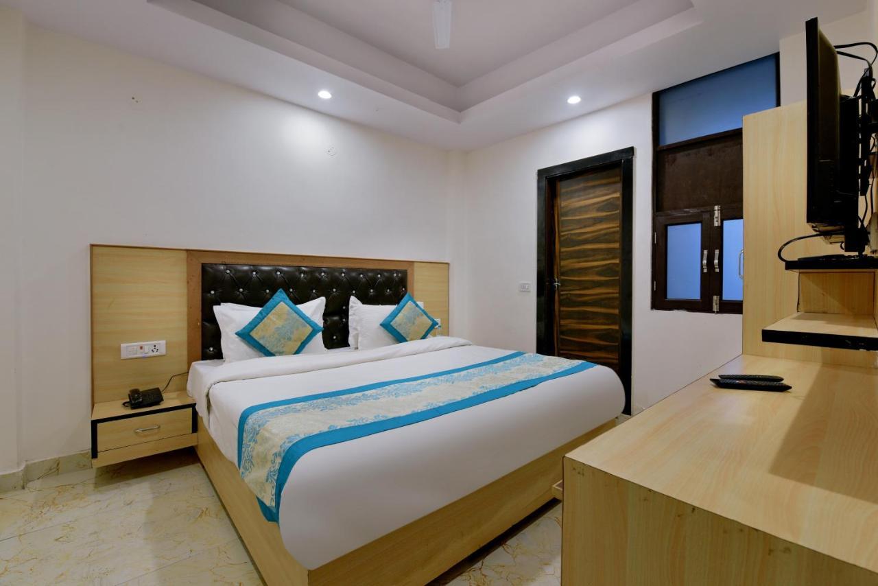 Hotel Hari International - Noida Sector 11 Kültér fotó