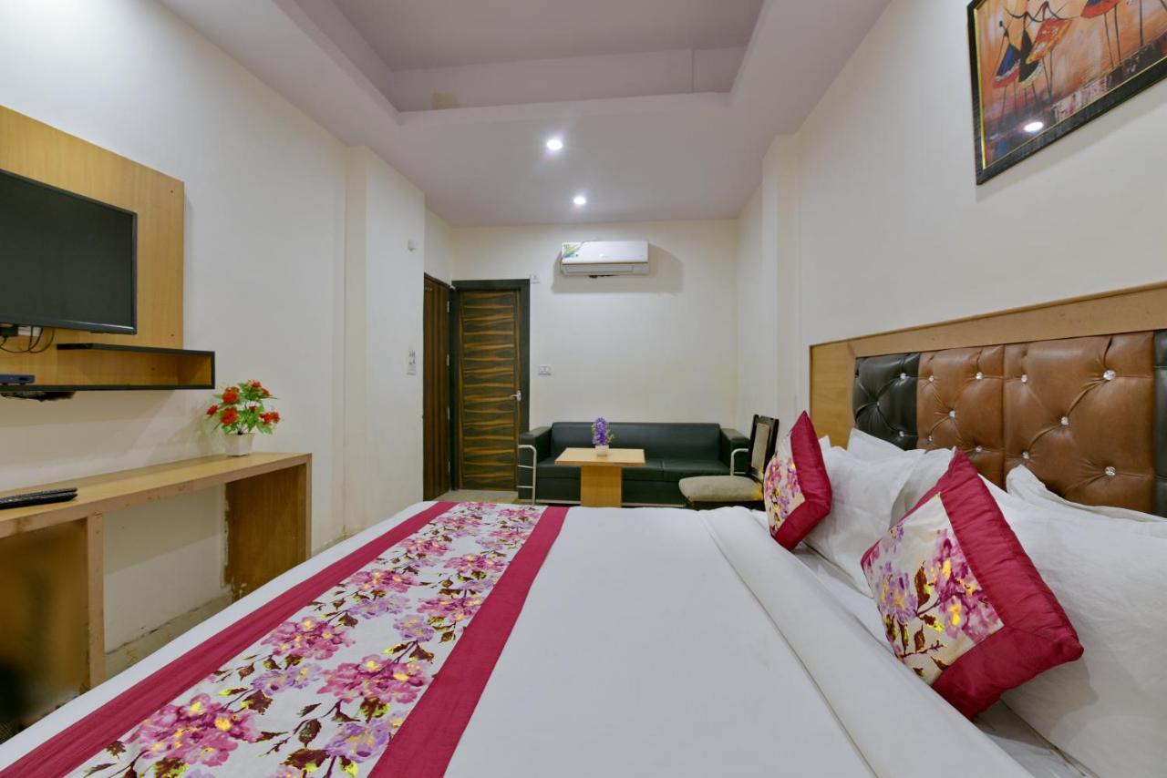 Hotel Hari International - Noida Sector 11 Kültér fotó