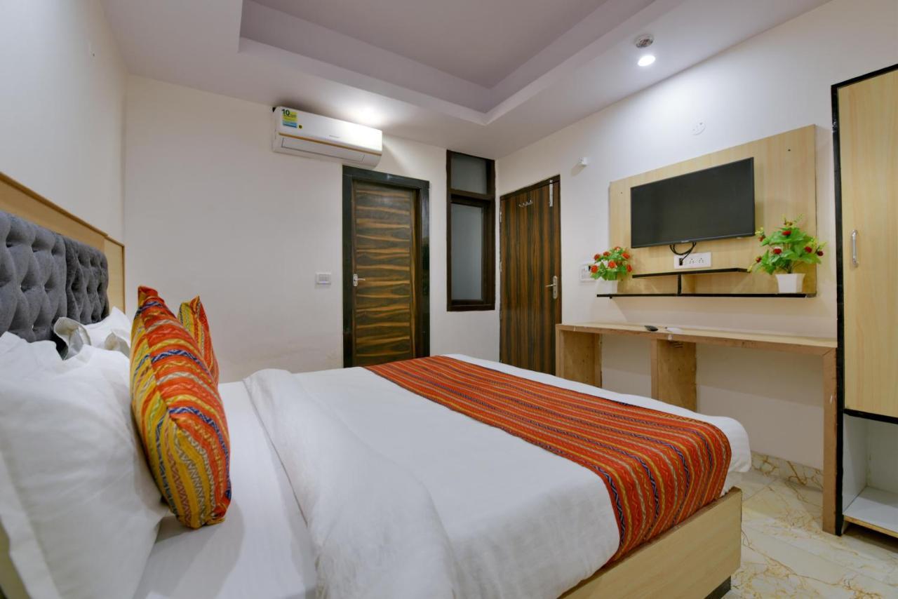 Hotel Hari International - Noida Sector 11 Kültér fotó