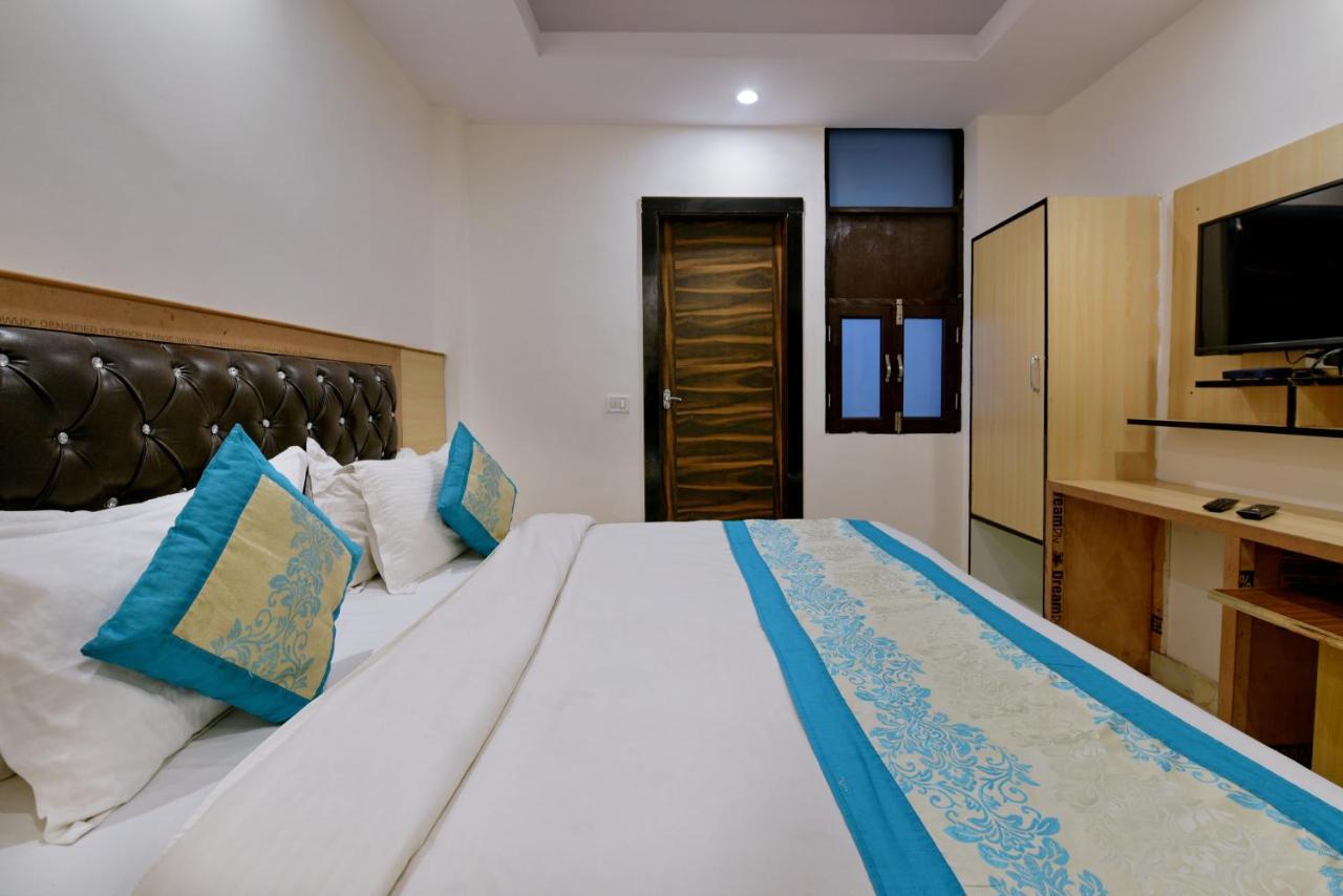 Hotel Hari International - Noida Sector 11 Kültér fotó