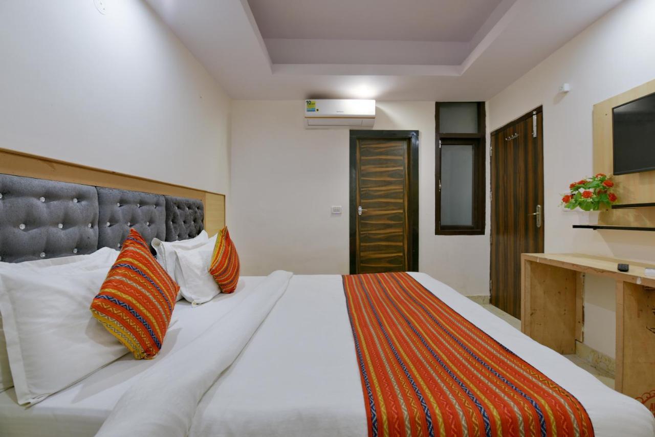 Hotel Hari International - Noida Sector 11 Kültér fotó